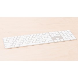 Apple magic keyboard (2021) with touch id and numeric keypad